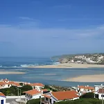 Ethic Surf House Pensjonat Ferrel (Leiria)