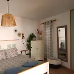 Ethic Surf House Vendégház Ferrel