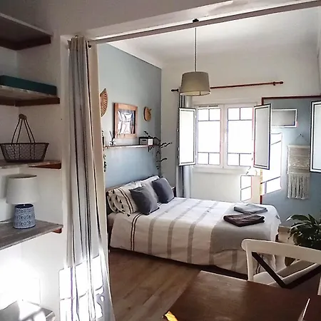 Guest house Ethic Surf House Ferrel (Leiria)
