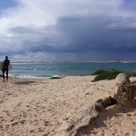 Ethic Surf House Maison d'hôtes Ferrel (Leiria)
